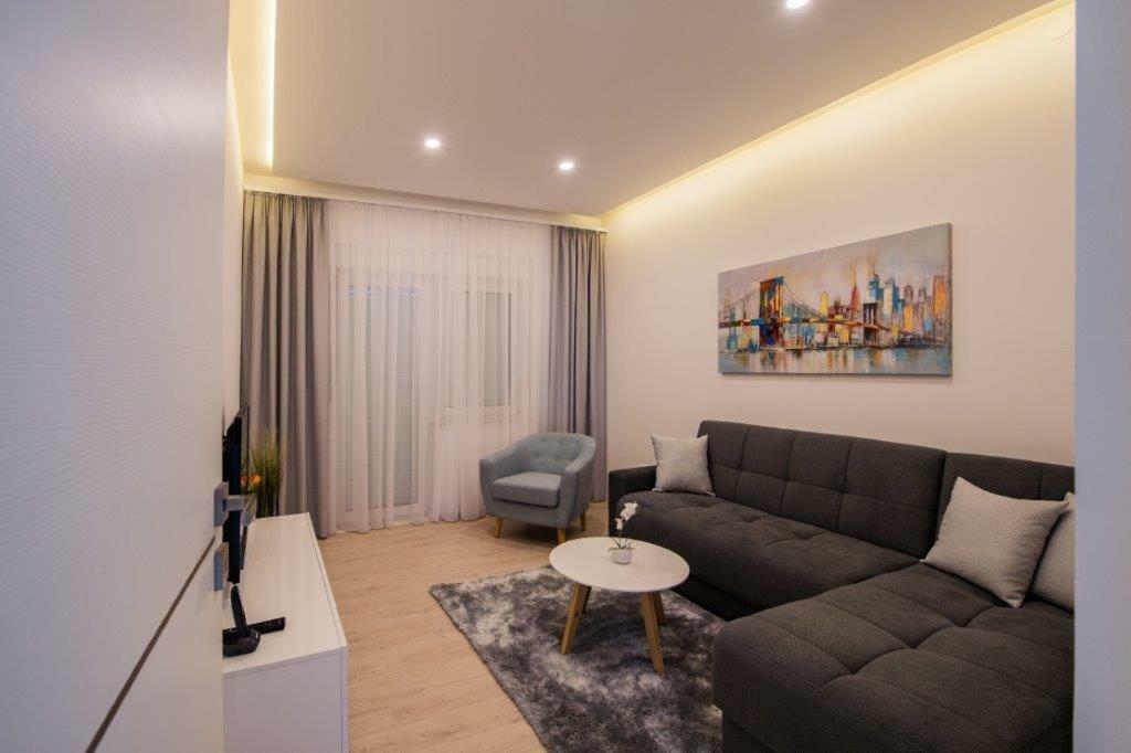 Apartment Sunce โปดสตรานา ภายนอก รูปภาพ