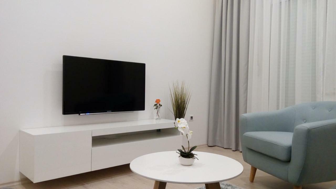 Apartment Sunce โปดสตรานา ภายนอก รูปภาพ
